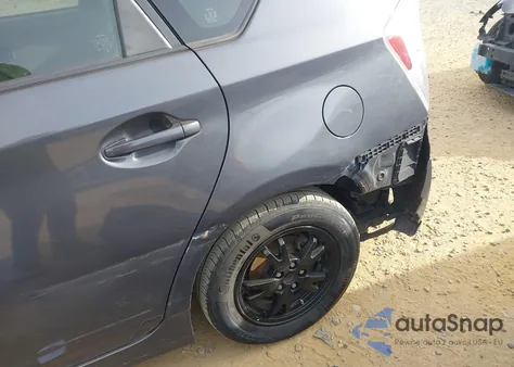 2013 Toyota Prius Four z USA, uszkodzony, nr VIN JTDKN3DU1D5666222